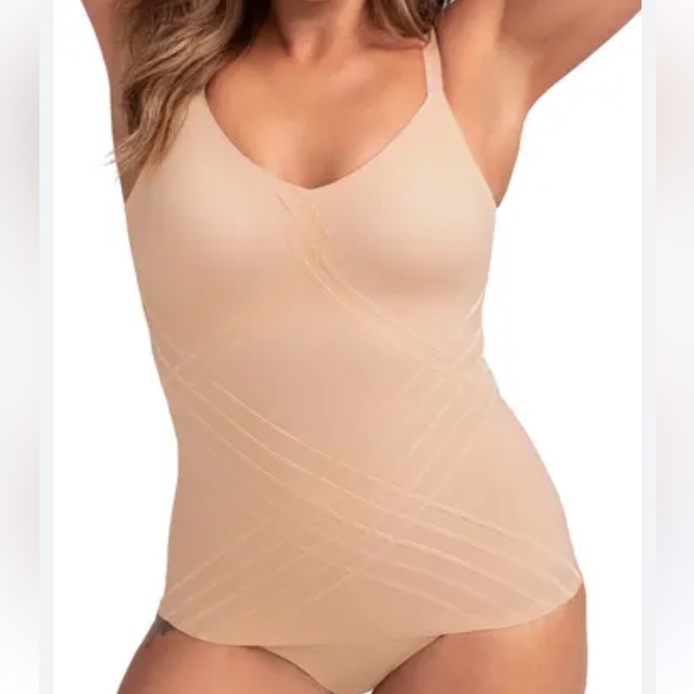 Honeylove Silhouette Camisole size 1X